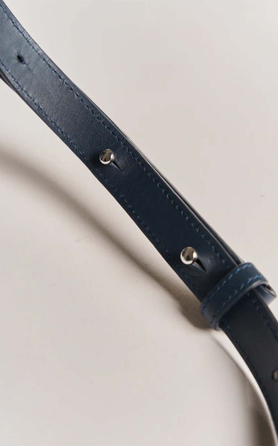 Donkerblauw Cross body image