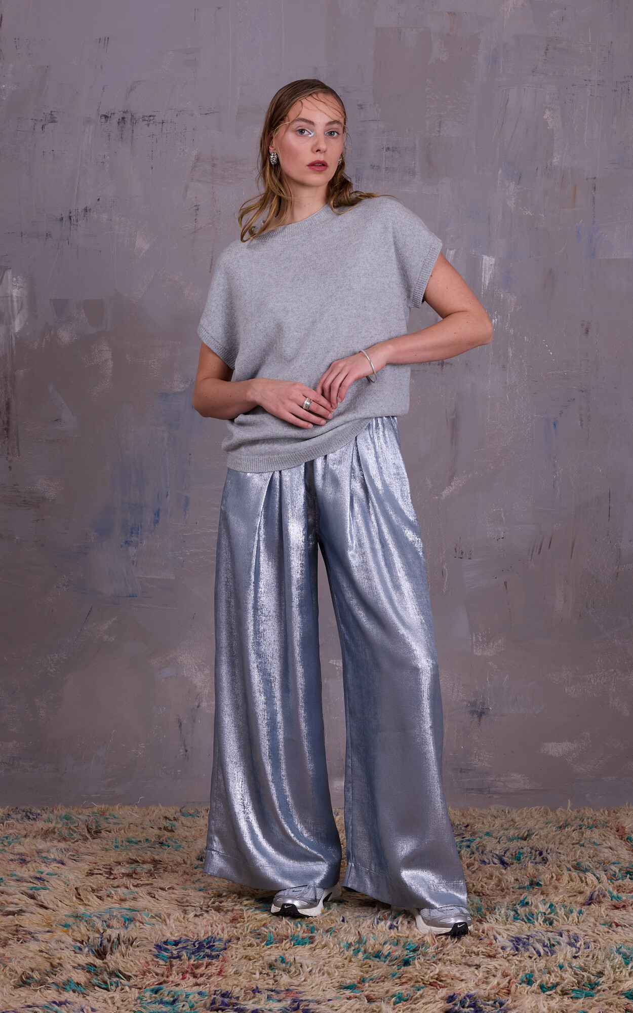 zoom in on Zilver Broek image Zilver Broek image