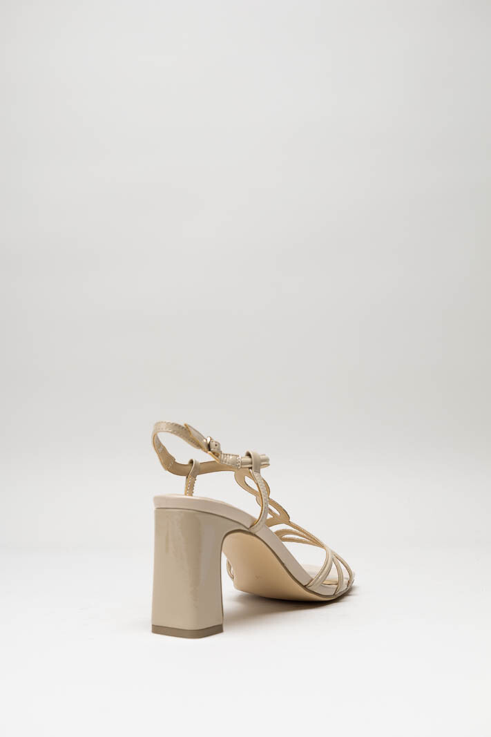 Beige Sandaal hak image