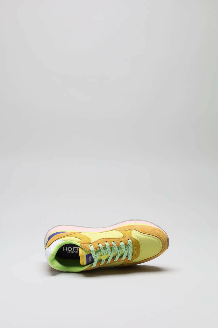 zoom in on Geel Sneaker image Geel Sneaker image