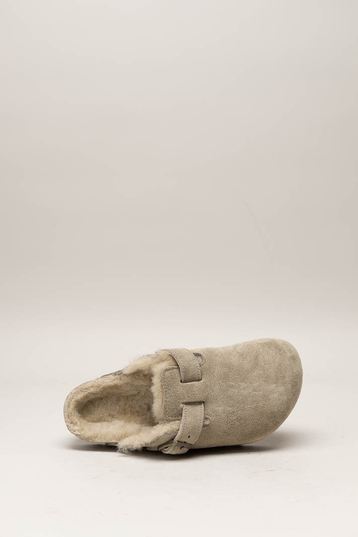 Taupe Muiltje image