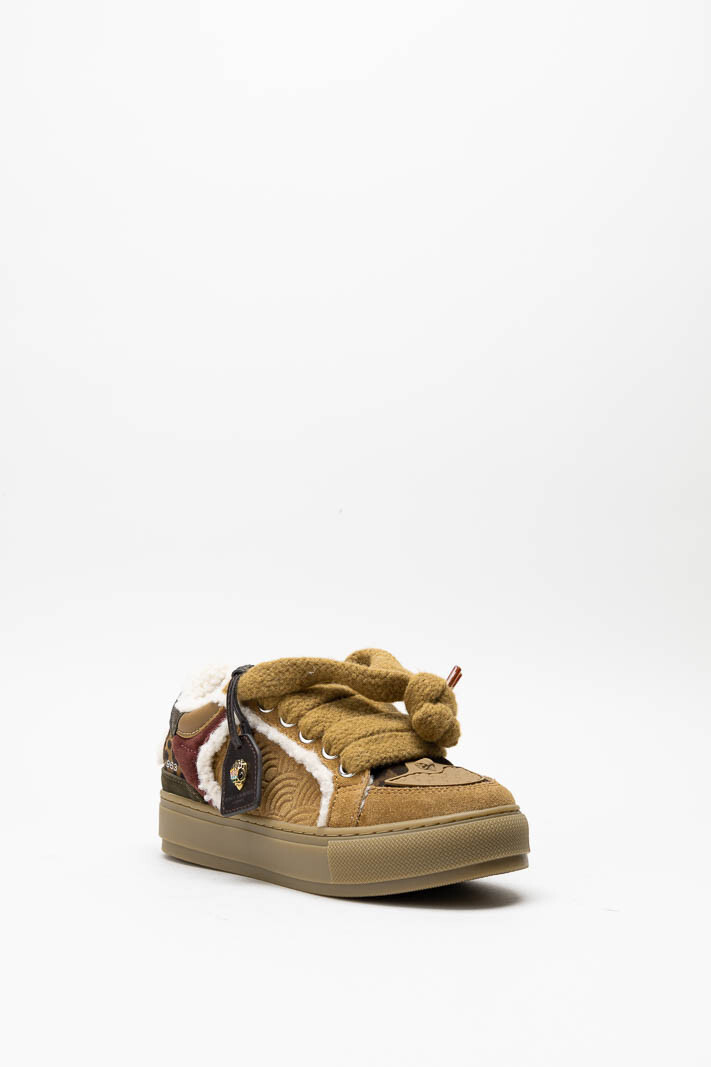 Camel Sneaker
