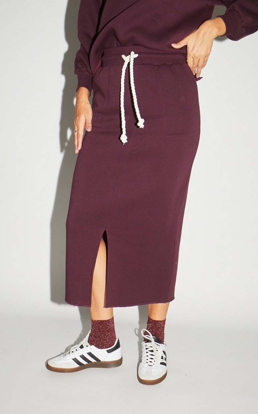 zoom in on Bordeaux Rok image Bordeaux Rok image