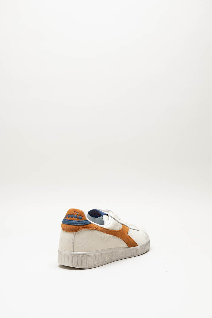 zoom in on Gebroken wit Sneaker image Gebroken wit Sneaker image