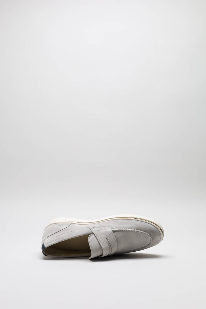zoom in on Grijs Mocassin image Grijs Mocassin image