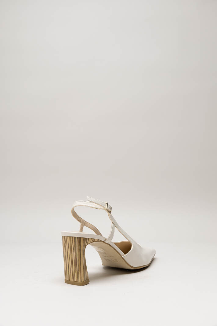 Gebroken wit Pump image