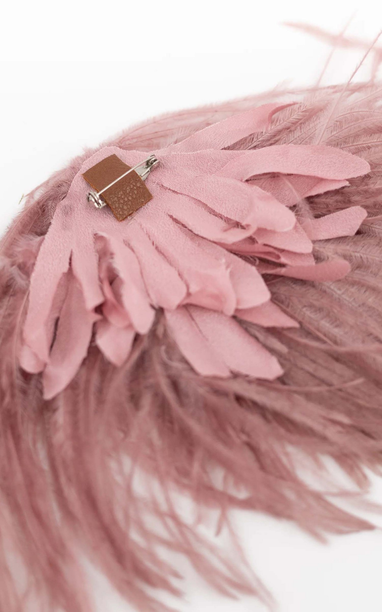Oudroze Broche image
