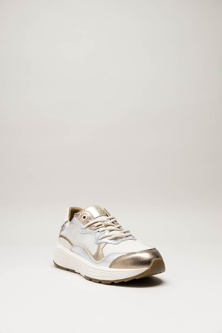Ecru Sneaker