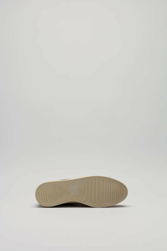 zoom in on Groen Sneaker image Groen Sneaker image