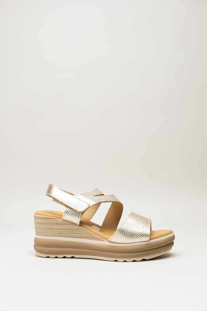 Goud Sandaal sleehak