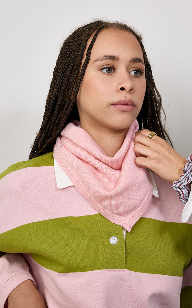 zoom in on Roze Sweater/trui image Roze Sweater/trui image