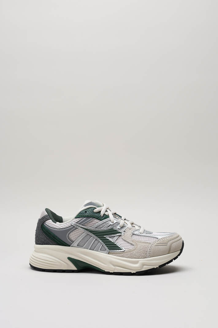 Beige Sneaker