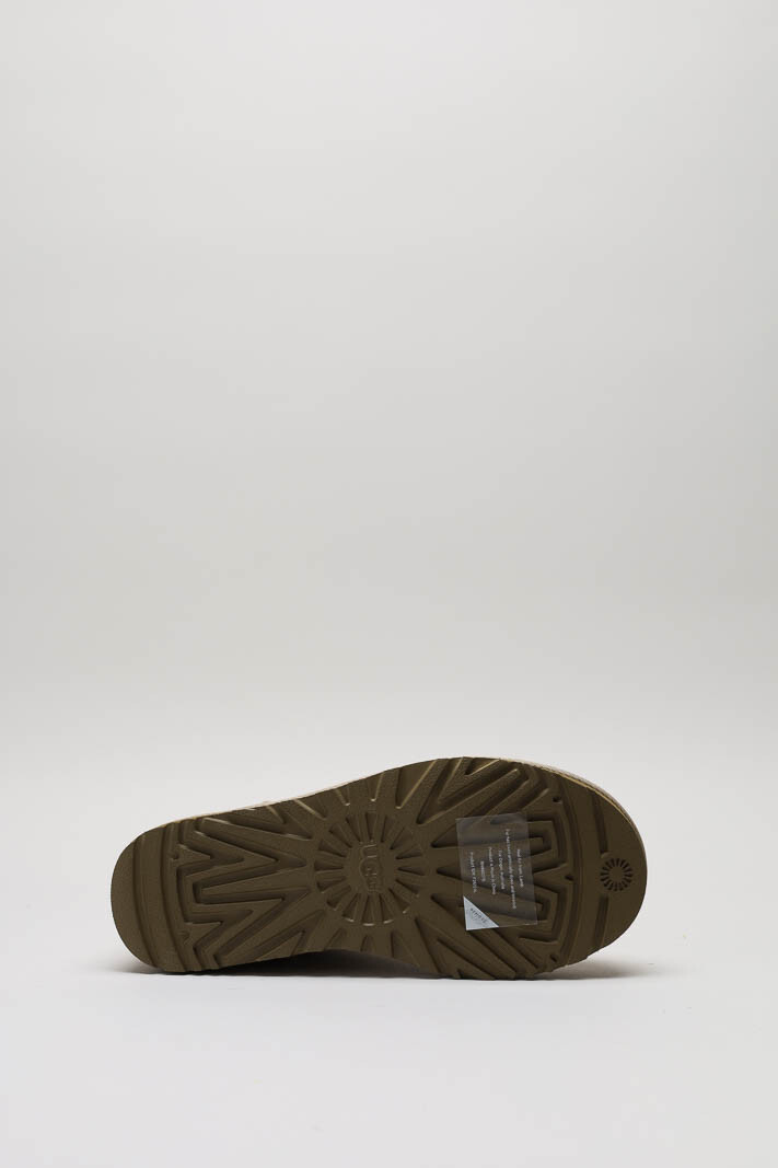 zoom in on Beige Enkellaars plat image Beige Enkellaars plat image