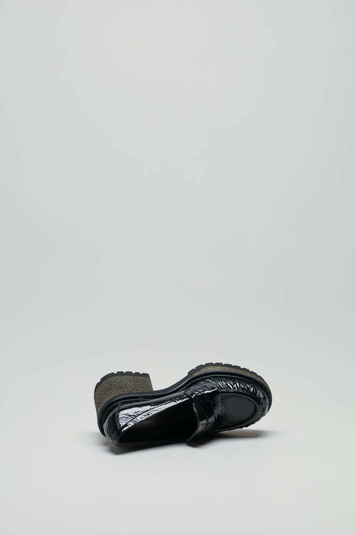 zoom in on Zwart Mocassin hak image Zwart Mocassin hak image
