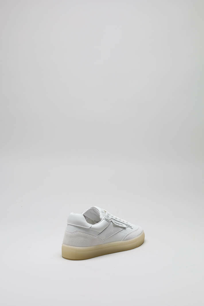 zoom in on Wit Sneaker image Wit Sneaker image