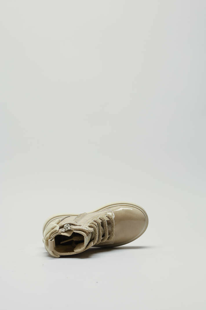 zoom in on Beige Veterbottine image Beige Veterbottine image