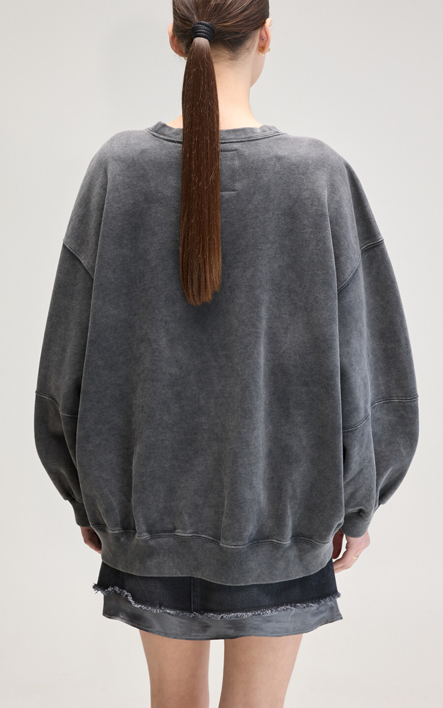 zoom in on Donkergrijs Sweater/trui image Donkergrijs Sweater/trui image