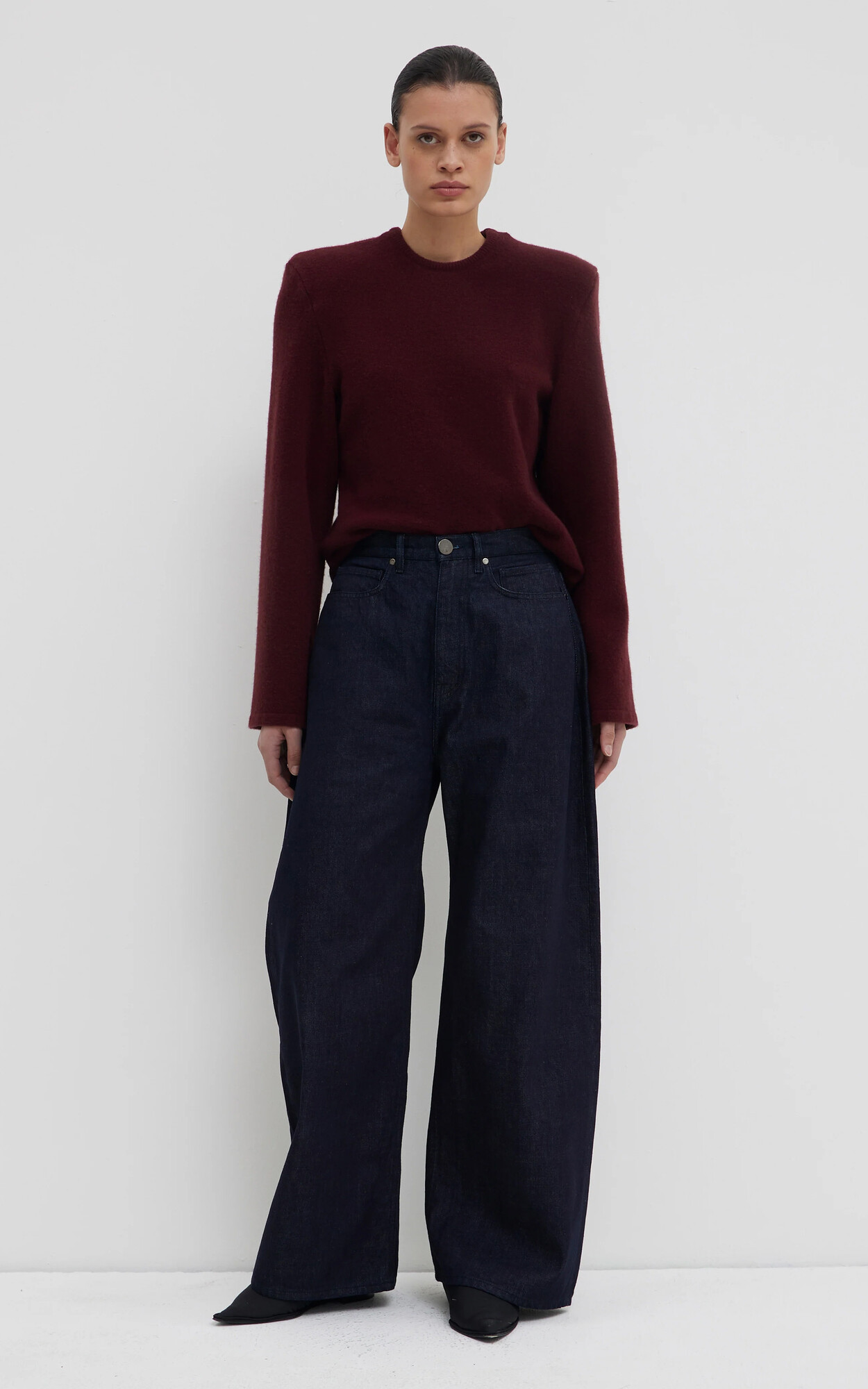 zoom in on Jeans Broek image Jeans Broek image