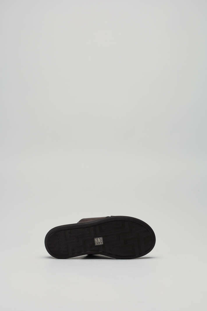zoom in on Bruin Slipper image Bruin Slipper image