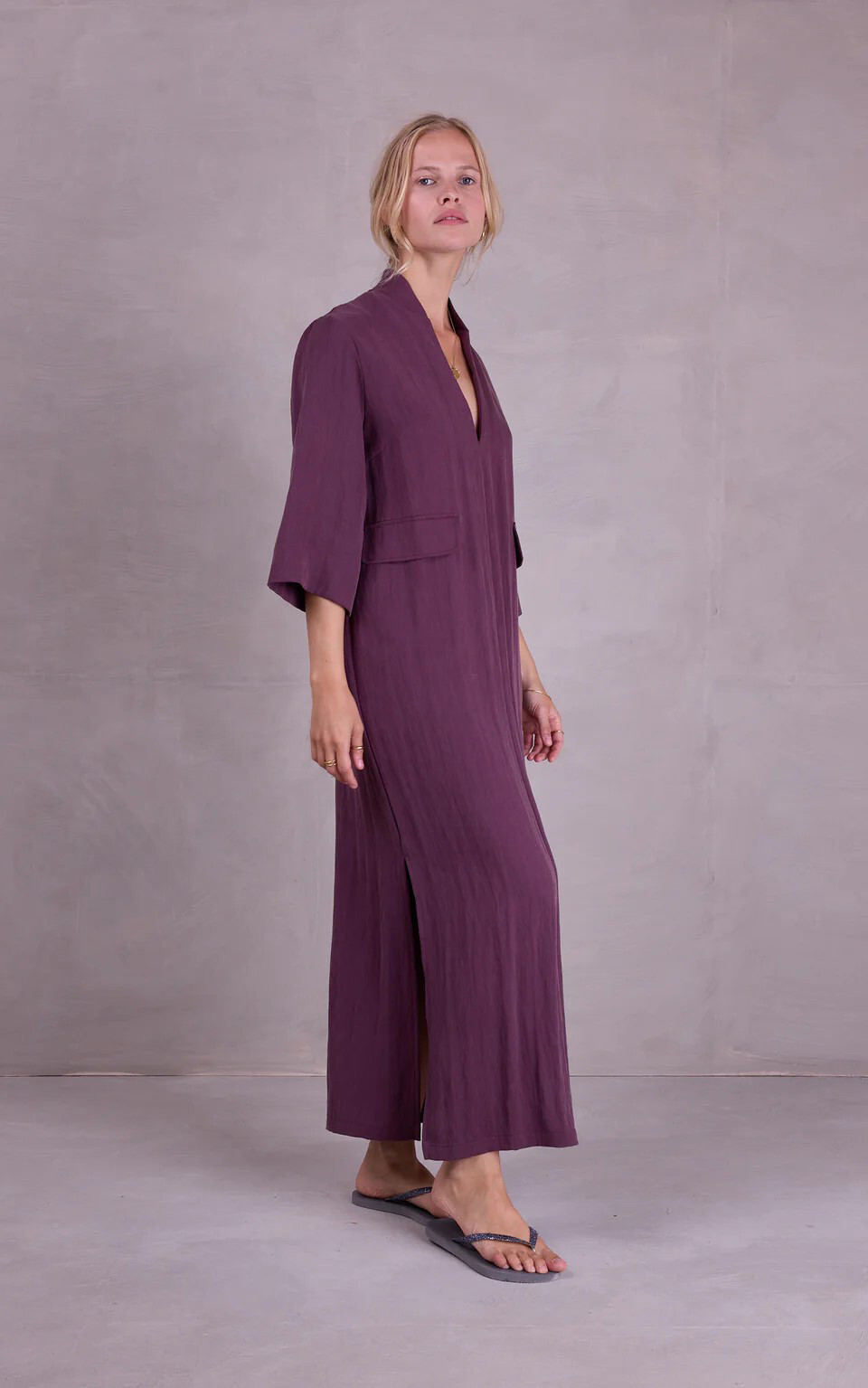 zoom in on Aubergine Jurk image Aubergine Jurk image