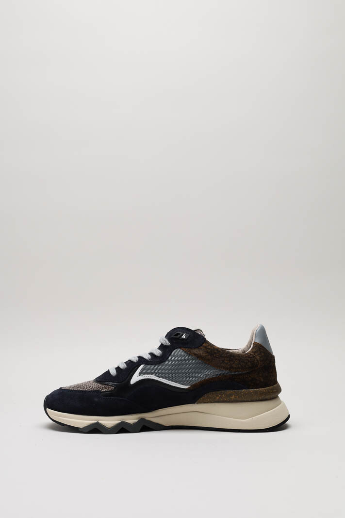zoom in on Donkerblauw Sneaker image Donkerblauw Sneaker image