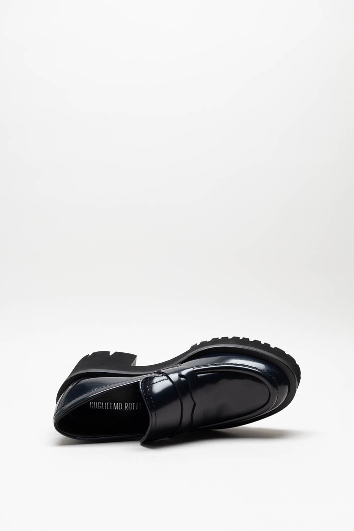 zoom in on Donkerblauw Mocassin hak image Donkerblauw Mocassin hak image