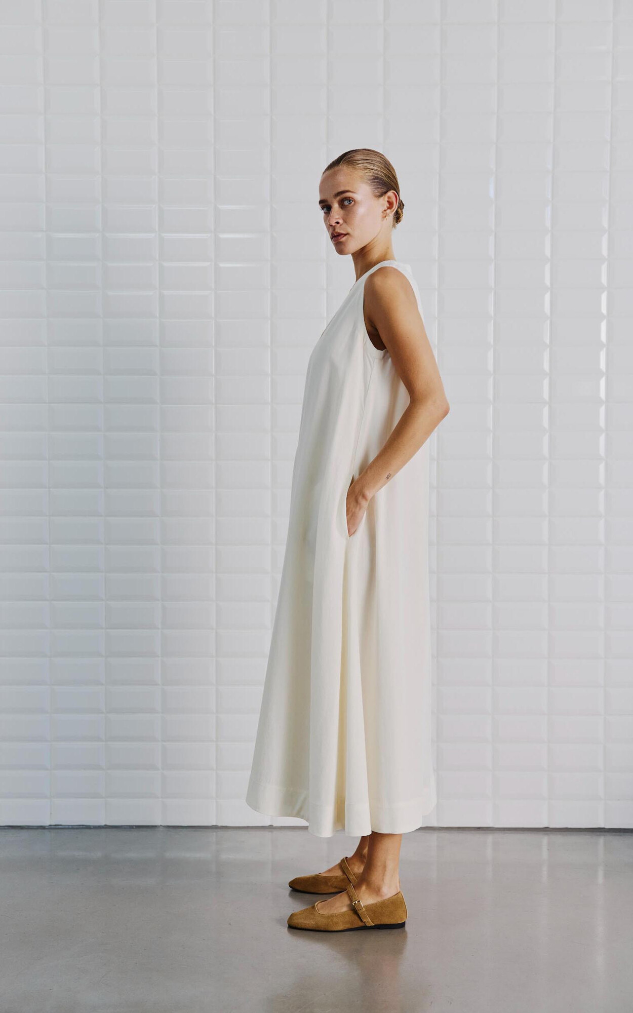 Off white Jurk image