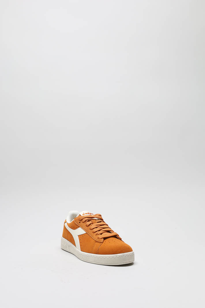 zoom in on Oranje Sneaker image Oranje Sneaker image