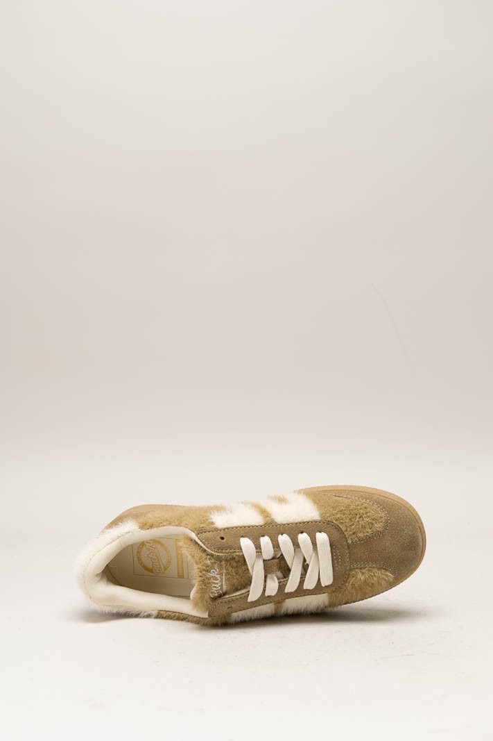 Beige Sneaker image