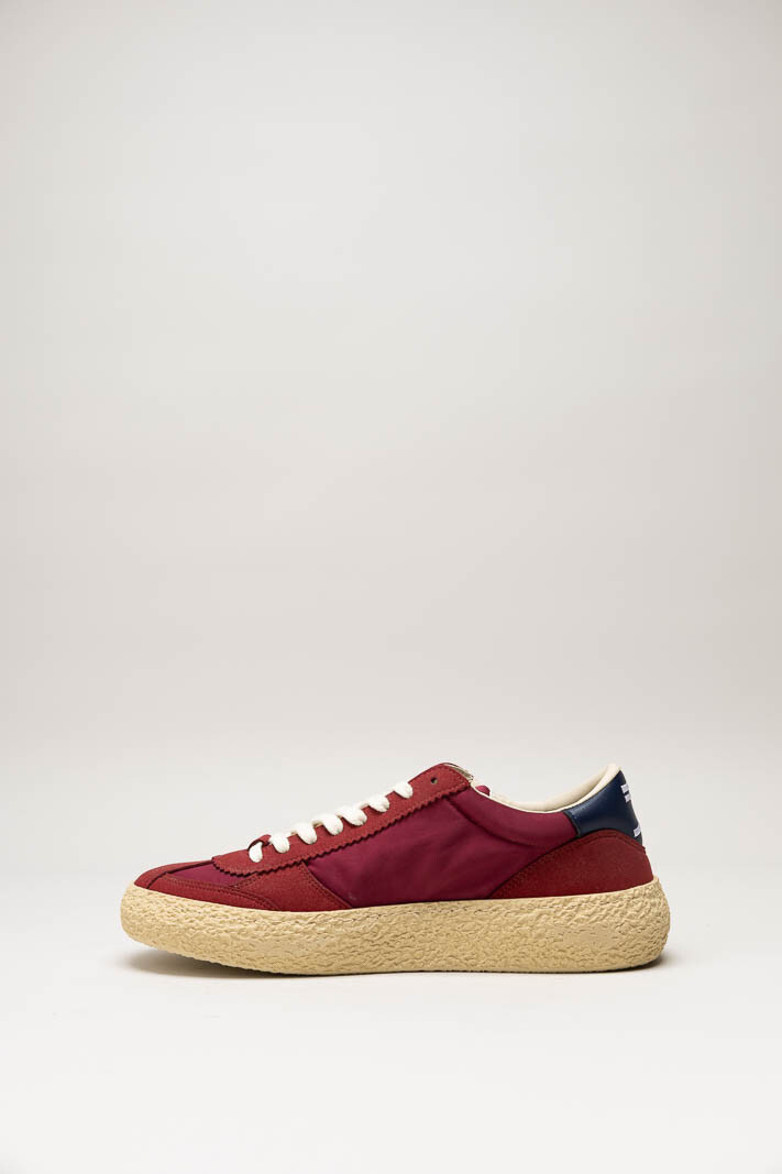 Bordeaux Sneaker image