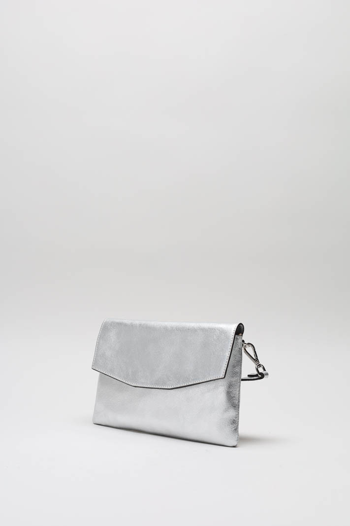 zoom in on Zilver Clutch image Zilver Clutch image