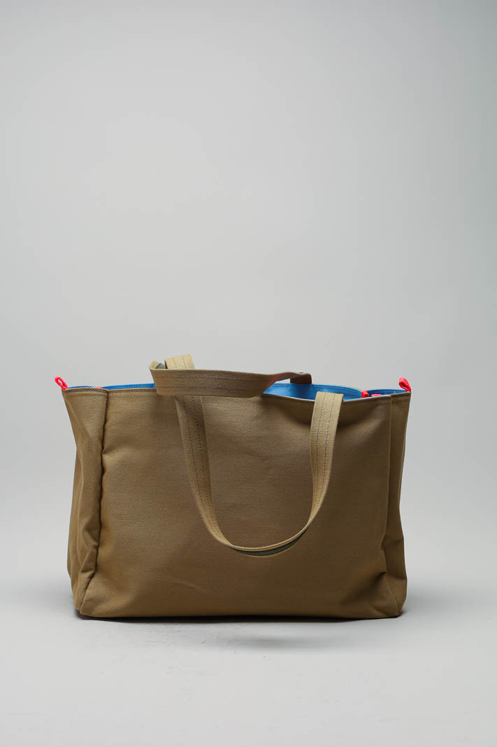 zoom in on Kaki Shopper image Kaki Shopper image