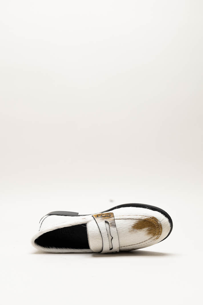 Gebroken wit Mocassin image