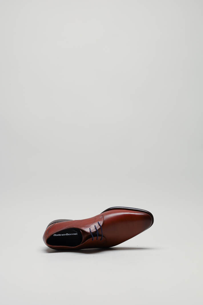 zoom in on Cognac Veterschoen image Cognac Veterschoen image