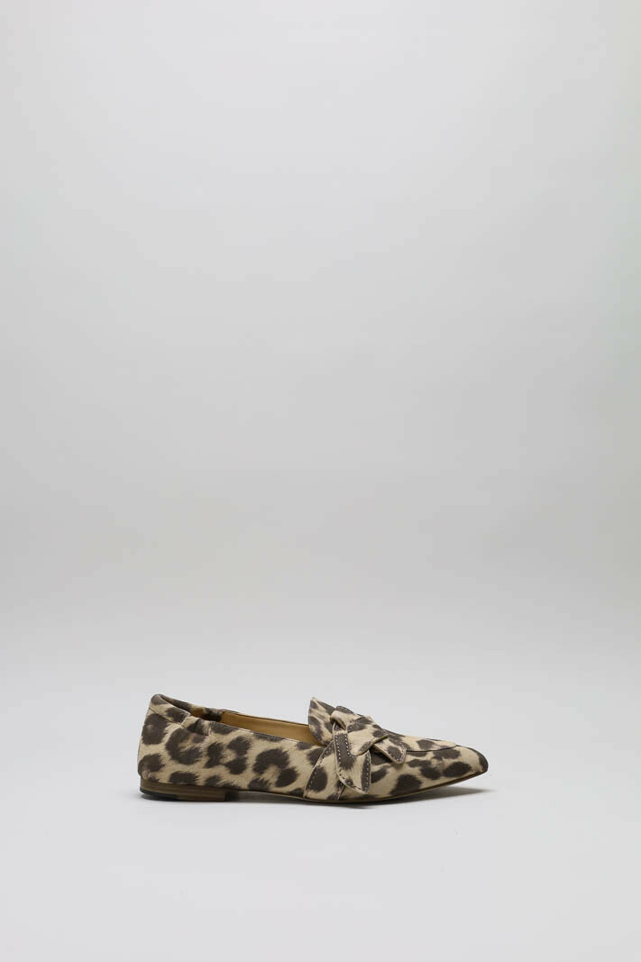 Beige Mocassin
