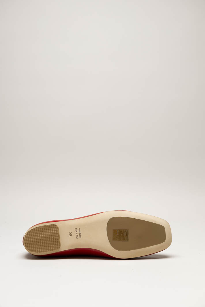 Rood Ballerina image