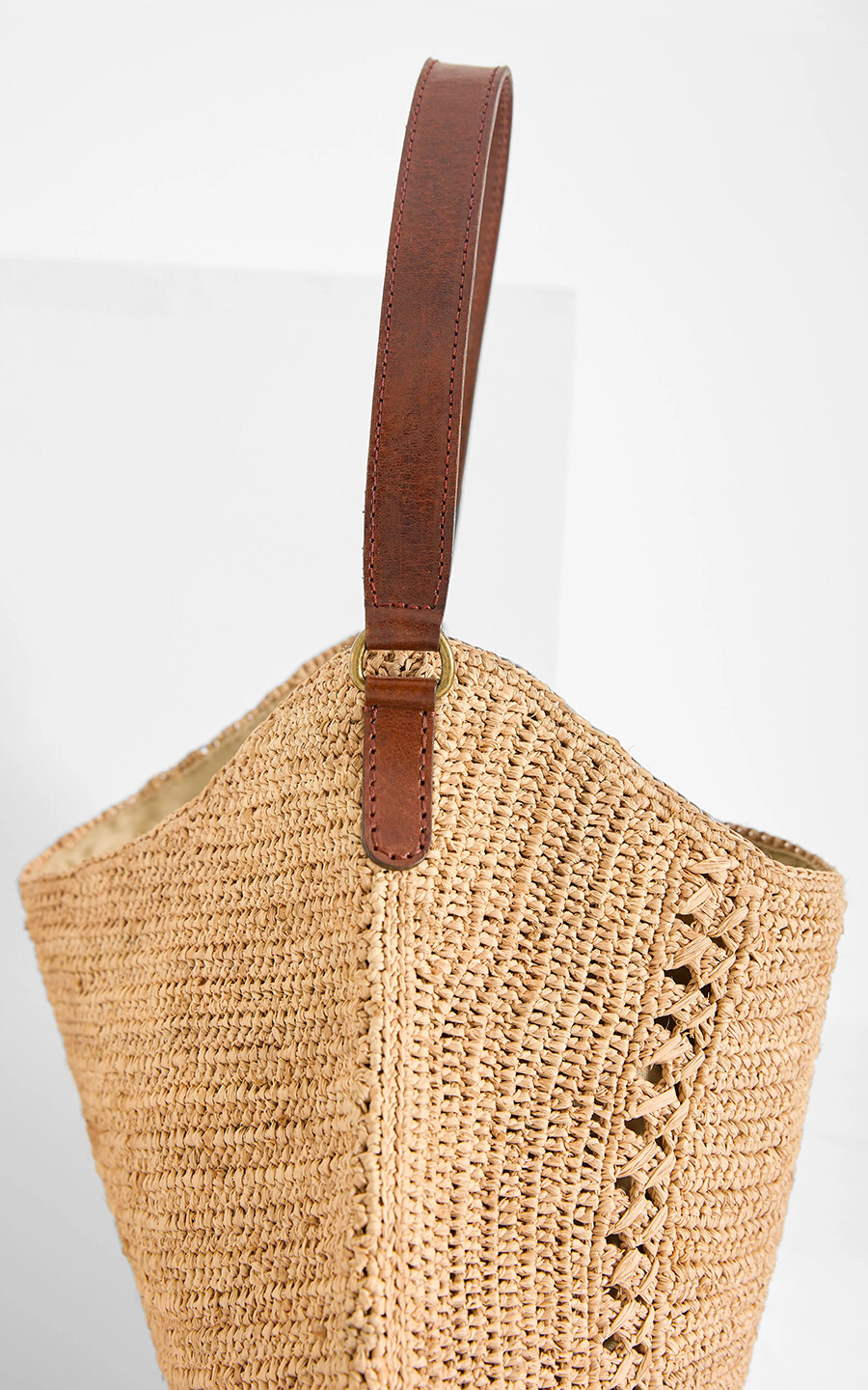 zoom in on Lichtbeige Handtas image Lichtbeige Handtas image