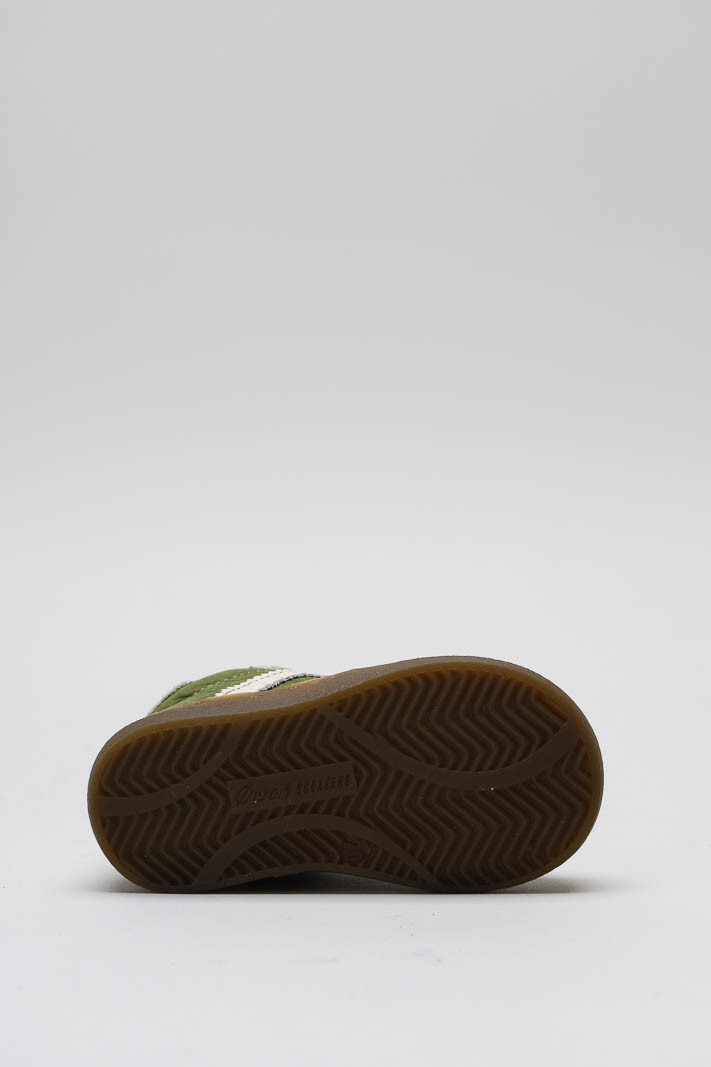 zoom in on Groen Sneaker image Groen Sneaker image