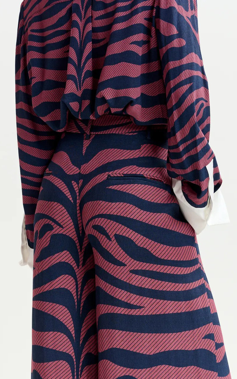 zoom in on Bordeaux Broek image Bordeaux Broek image