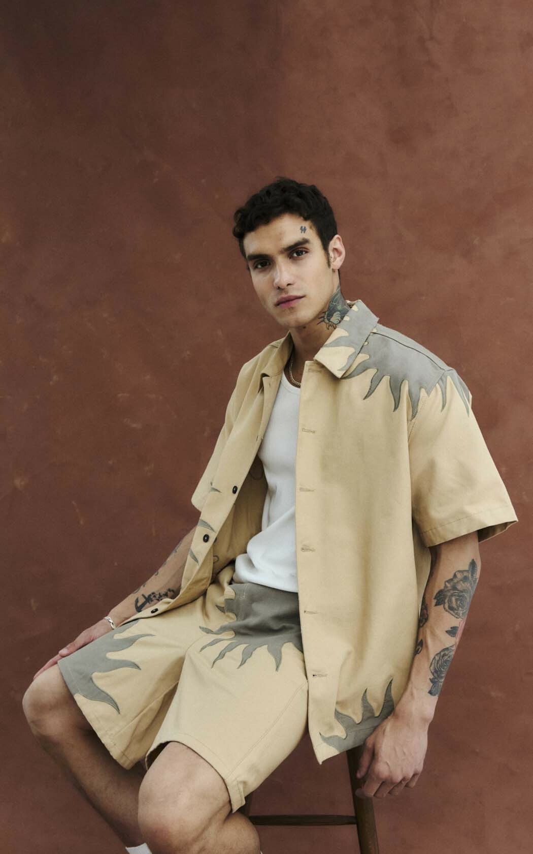 Beige Hemd