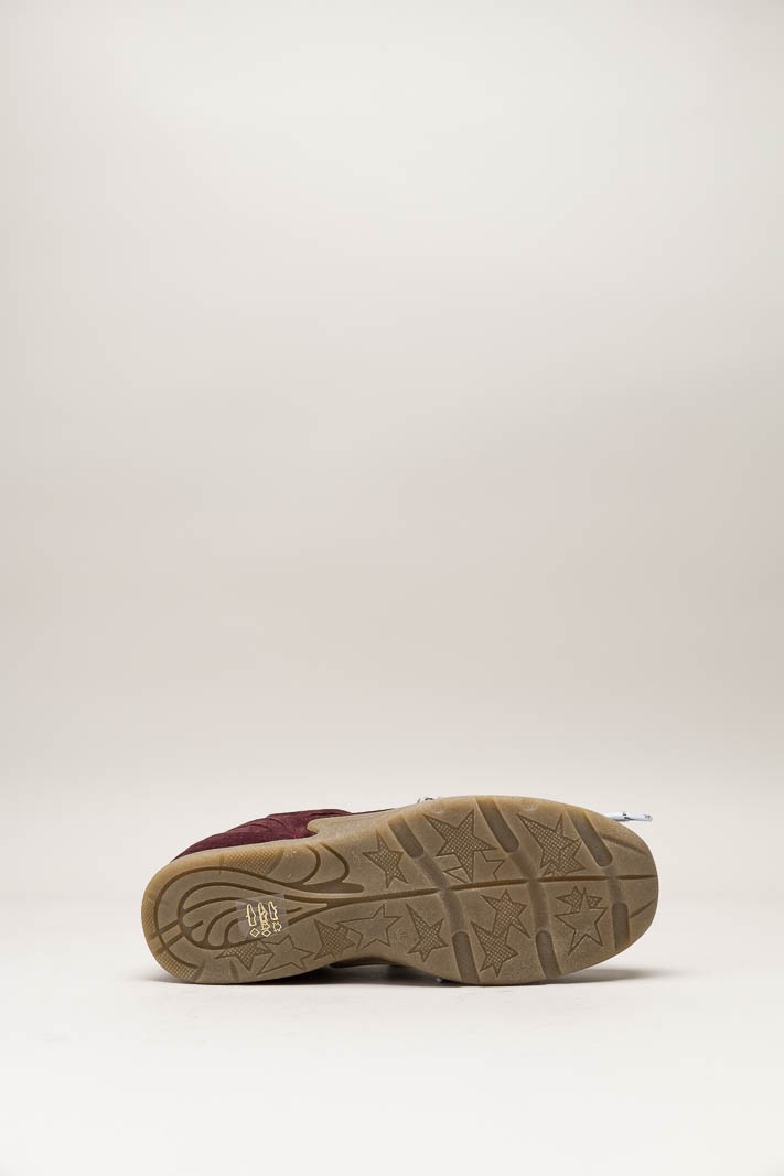 Bordeaux Sneaker image