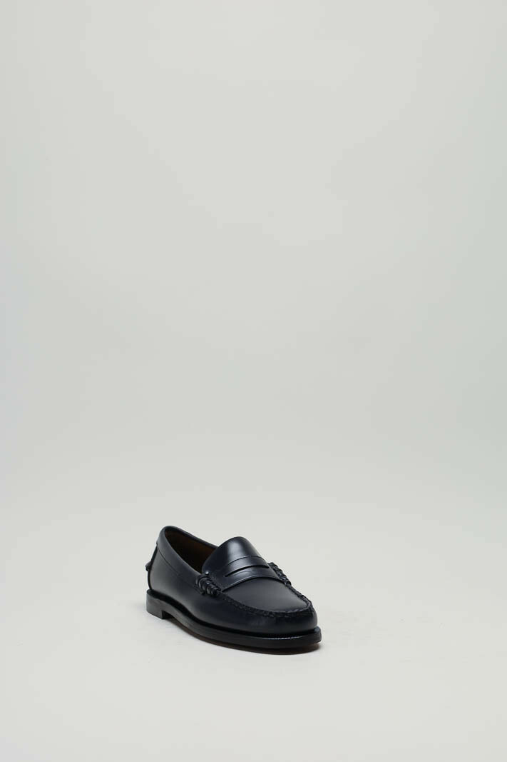 zoom in on Donkerblauw Mocassin image Donkerblauw Mocassin image