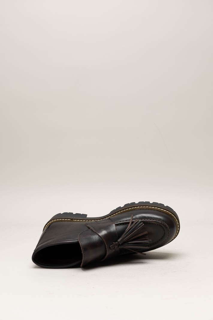 Donkerbruin Mocassin image