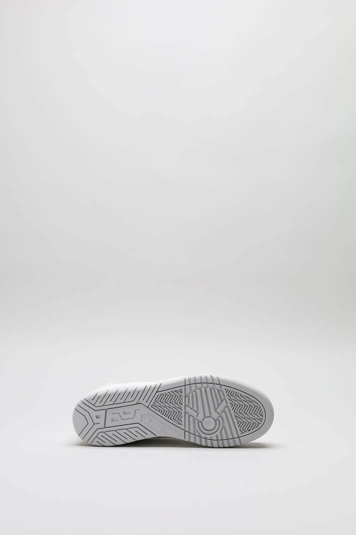 zoom in on Wit Sneaker image Wit Sneaker image