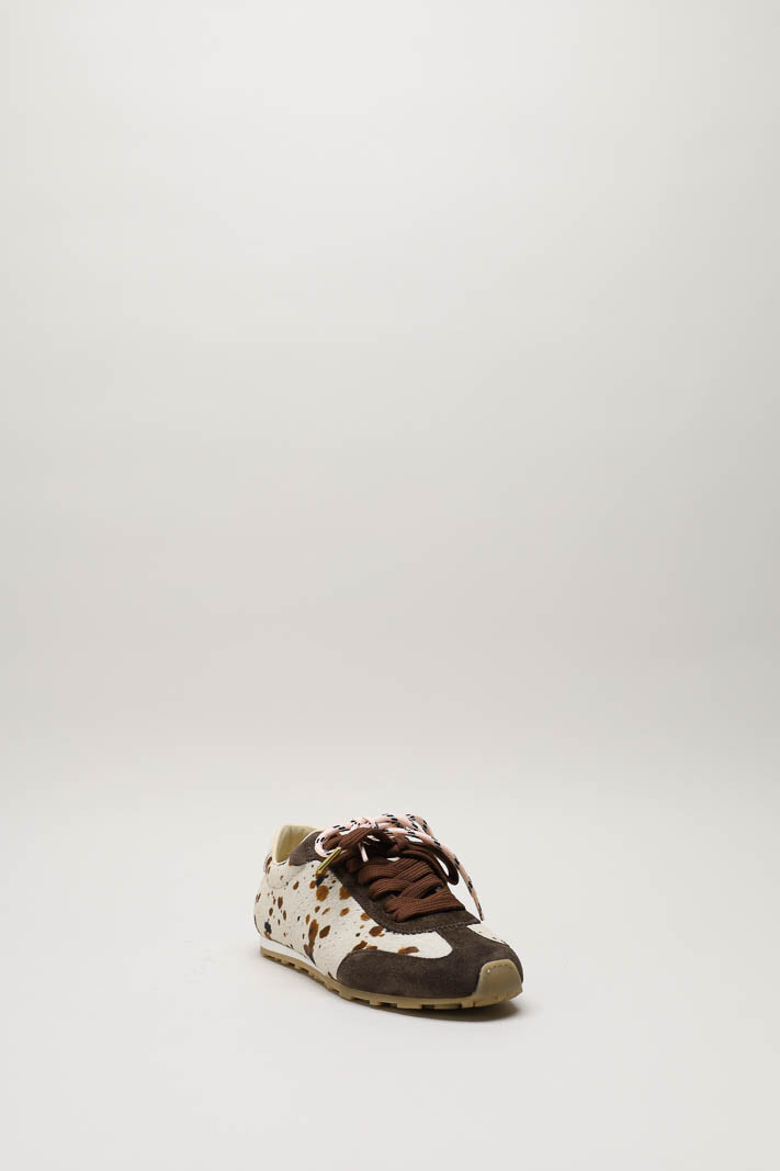 Ecru Sneaker