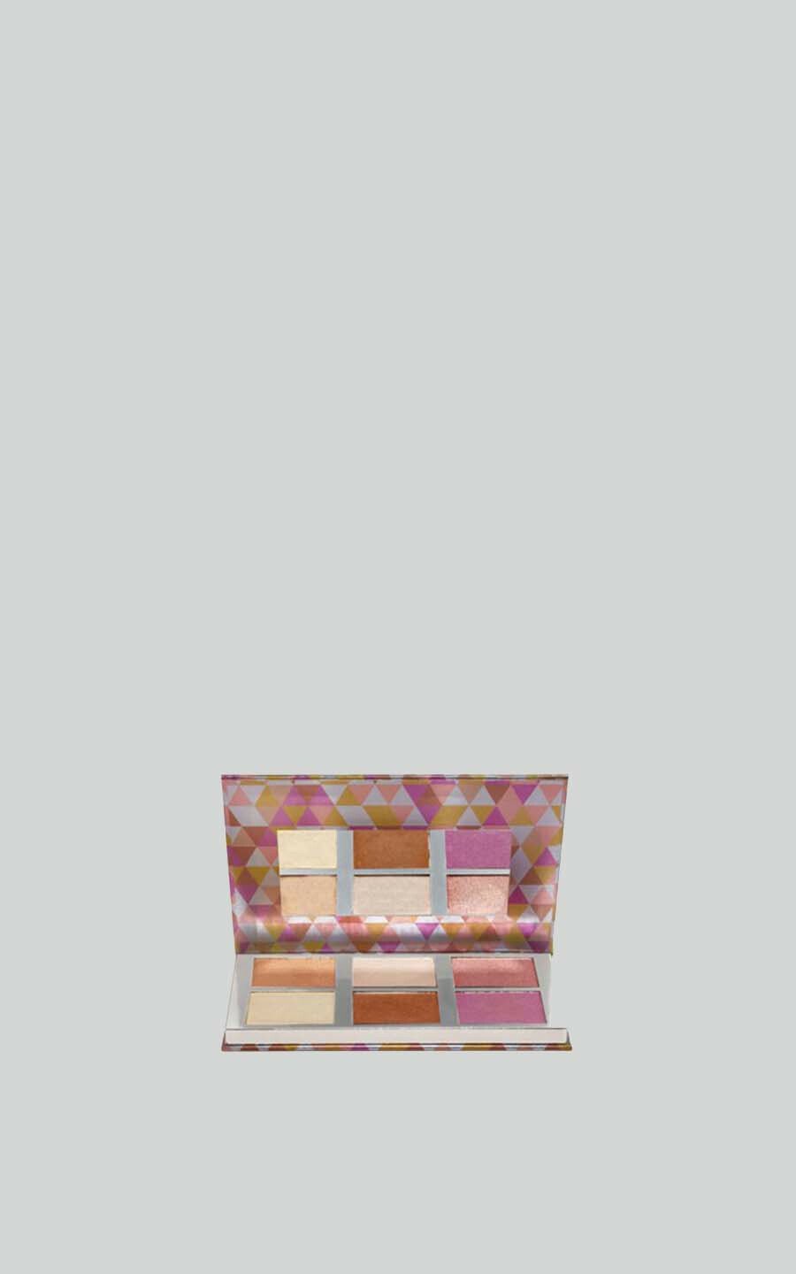 zoom in on Eye-shadow image Eye-shadow image