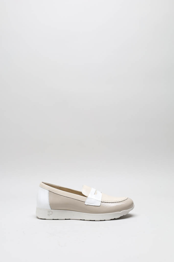 Beige Mocassin