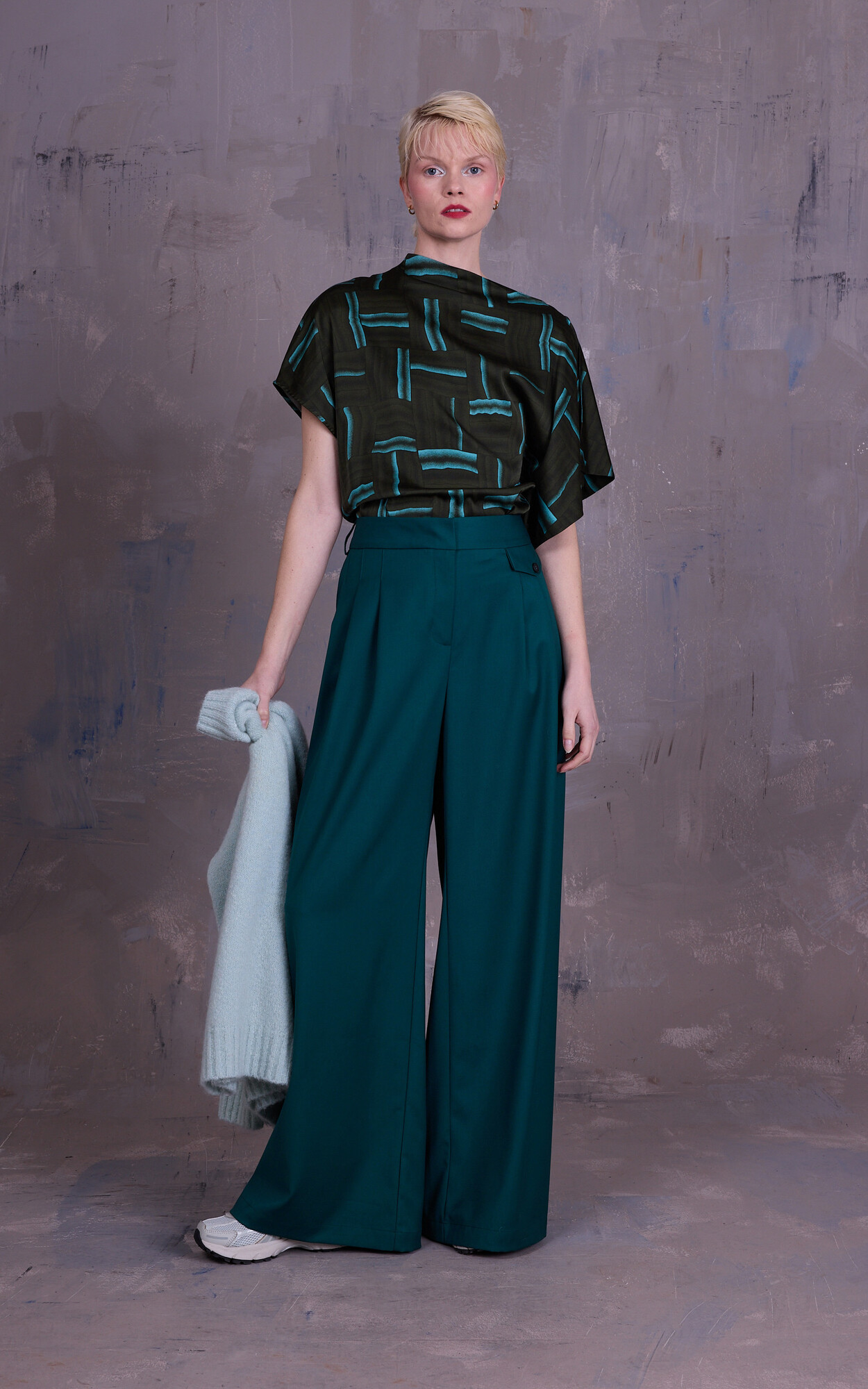 zoom in on Groen Broek image Groen Broek image