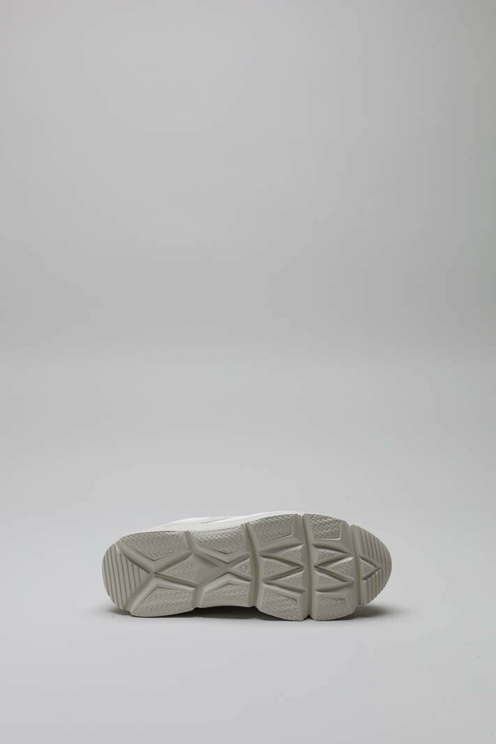 zoom in on Wit Sneaker image Wit Sneaker image
