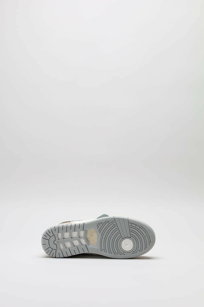 zoom in on Roze Sneaker image Roze Sneaker image